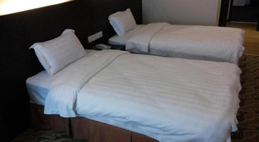 קוטה קינבלו Eminent Hotel מראה חיצוני תמונה