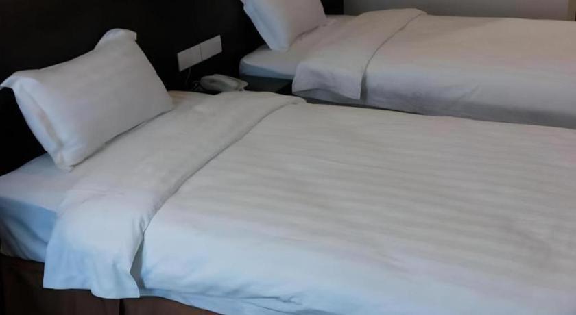 קוטה קינבלו Eminent Hotel מראה חיצוני תמונה