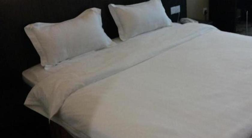 קוטה קינבלו Eminent Hotel מראה חיצוני תמונה