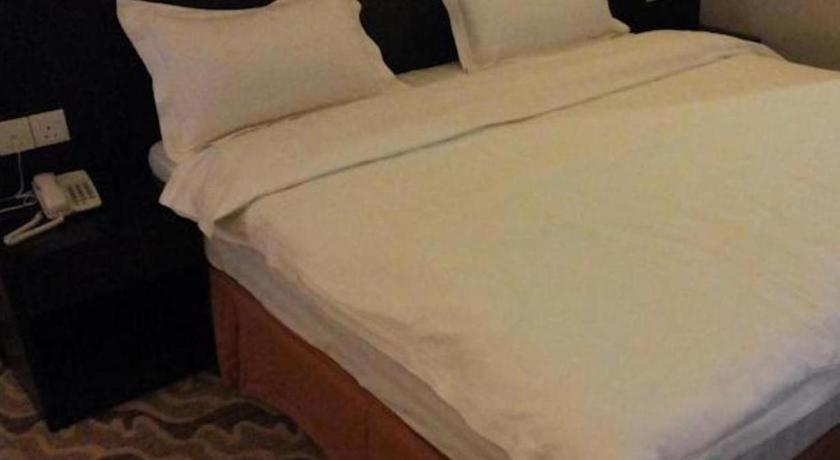 קוטה קינבלו Eminent Hotel מראה חיצוני תמונה