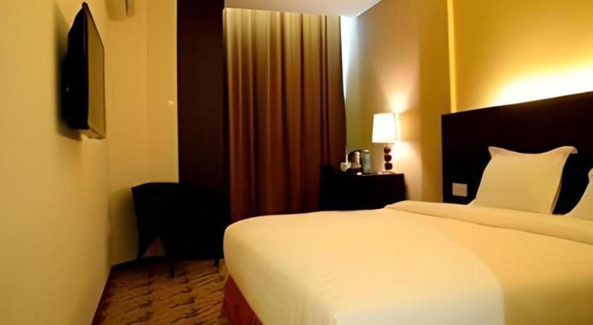 קוטה קינבלו Eminent Hotel מראה חיצוני תמונה