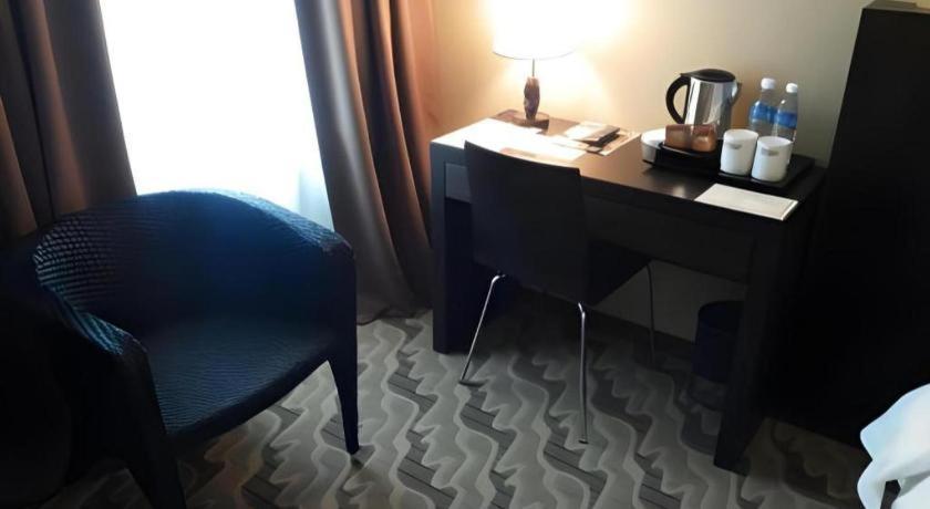 קוטה קינבלו Eminent Hotel מראה חיצוני תמונה